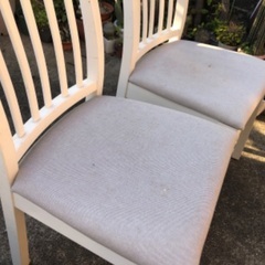 白ダイニングチェアの画像