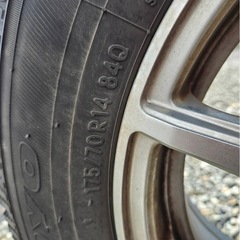 スタッドレスタイヤ4本セット(ホイール付き)の画像