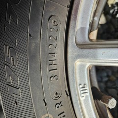 スタッドレスタイヤ4本セット(ホイール付き)の画像