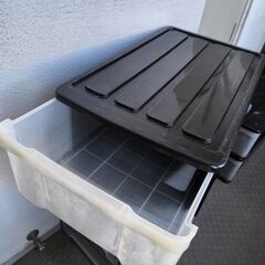 引き出し衣装ケース幅39×奥行65×高さ22cm×3台（バラ売り不可）の画像