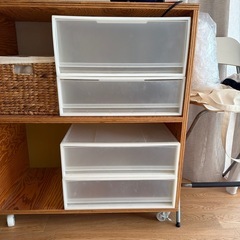 無印良品　衣装ケース　中　ワイド5つの画像