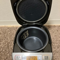 象印　マイコン炊飯ジャー　極め炊き　NL-BU05の画像