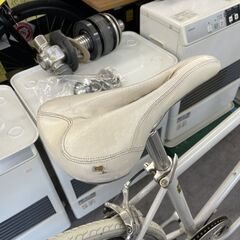 ６段変速 クロスバイク ホワイト スタンド付き 白 自転車 700×28C 通勤 通学 札幌市手稲区の画像