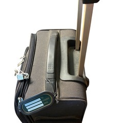 小型スーツケース　グレーの画像