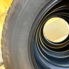 2022年製　VRX2  215/65/16  スタッドレス　の画像