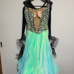ダンスドレスの画像