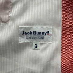 TommyHILFIGERシャツとPEARLYGETESショートパンツの画像