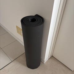 ヨガマット　厚め12mm くろ黒の画像