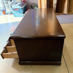 【中古品】取りに来れる方限定。使用感あり、キズ有り、濃い茶色、レア商品の画像