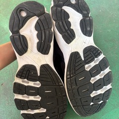 美品adidasスニーカー24.5cmの画像