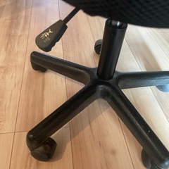 オフィスチェア  黒　椅子　5本足　 の画像
