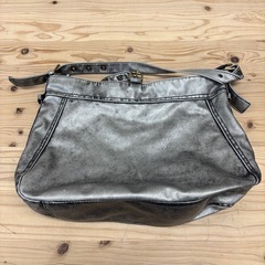 ショルダーバッグ【シルバー】の画像