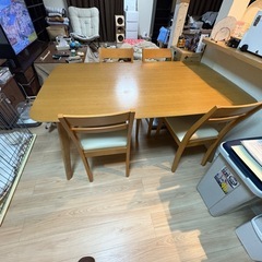 ダイニングテーブルセットの画像