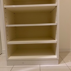 高さ約165cm 本棚の画像