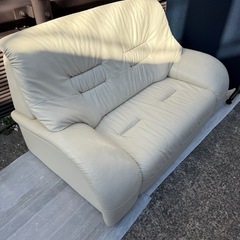2人掛け　ソファー　ロータイプ　ハイバック　アイボリーの画像