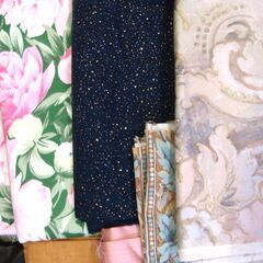 １つ　２００円　可愛い　布生地　サイズいろいろ　ハンドメイド　手芸の画像