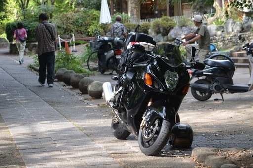 SUZUKI 隼　gsx1300r 値下げ可