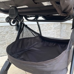 Aprica ラクーナクッションフリープラス＋純正レインカバー の画像