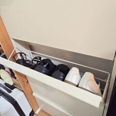 細い　下駄箱の画像