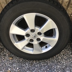 215/65R16 スタッドレス4本　アイスガード　トヨタ純正ホイールの画像