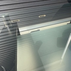 ガラステーブルの画像