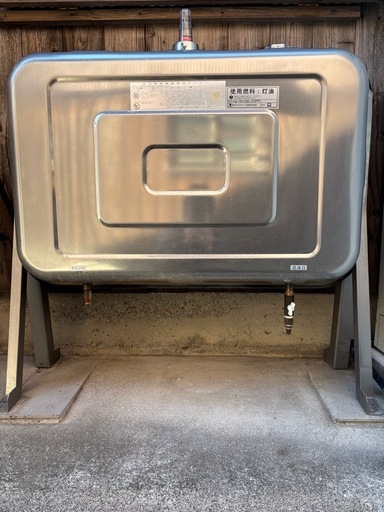 ステンレス製　164L灯油タンク