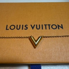 Louis Vuitton V字型ネックレス M61083の画像