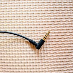 有線イヤホン、オープンイヤホン(SHARP)の画像