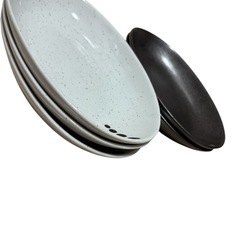 お皿 ホワイト3枚 ブラック2枚の画像