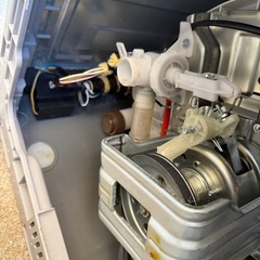 【ジャンク品】2019年製　マクスゼン　7K 洗濯機　ホースが付け根から無いの画像