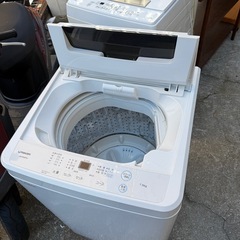 【ジャンク品】2019年製　マクスゼン　7K 洗濯機　ホースが付け根から無いの画像