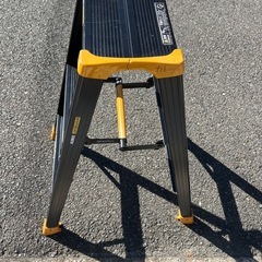 三脚脚立3段
の画像