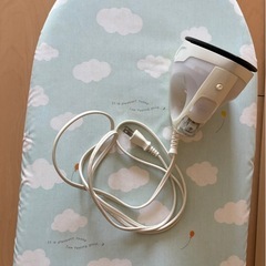 スチーム・ドライ兼用アイロン＆アイロン台の画像