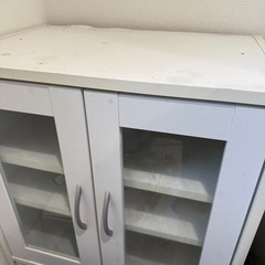 食器棚の画像