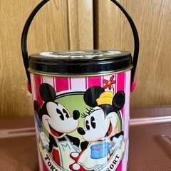 ディズニーランド缶の画像