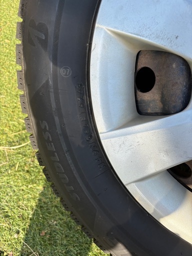195/65R15  2024年製