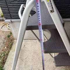 折りたたみ3段脚立　無料で差し上げますの画像