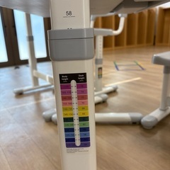 【残り3セット】学習机・椅子　高さ調整可能　引き出し付きの画像