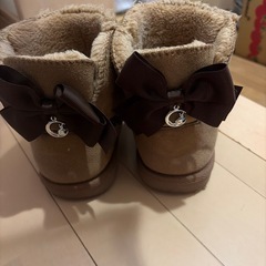 ムートンブーツ20cm
の画像