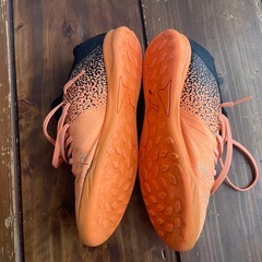 【激安】プーマのトレーニングシューズの画像