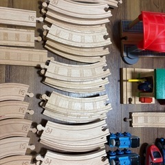 木製レール トーマス Hape セットの画像
