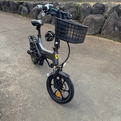 折りたたみ電動自転車
の画像