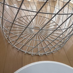 IKEA クヴィストブロー　収納つきテーブルの画像