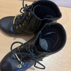 20cmブーツブラック
の画像