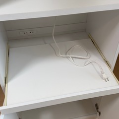 【値段相談可】キッチンボード（レンジ台付き・スリム・ホワイト）の画像