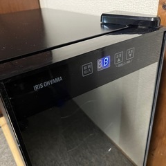 IRISワインセラー8本25Lペルチェ式の画像