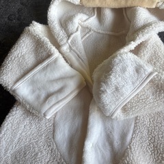ひつじのもこもこふわふわ厚地のロンパース　50〜70の画像