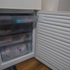 ★引き渡し日限定★2022年購入　TWINBIRD　　2ドア冷凍冷蔵庫HR-F915の画像