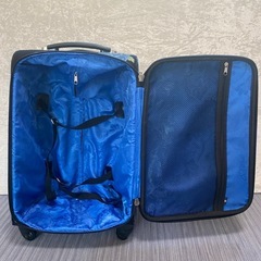 Think Bee! カギ付き フラワー柄 キャリーバックの画像