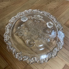 華やかガラス皿①　直径28㎝の画像